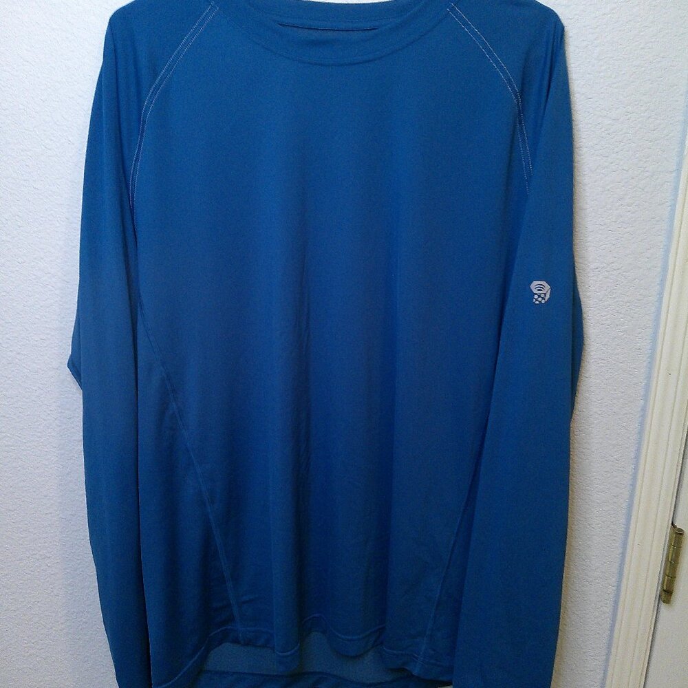 Mountain Hardware tech shirt mens large